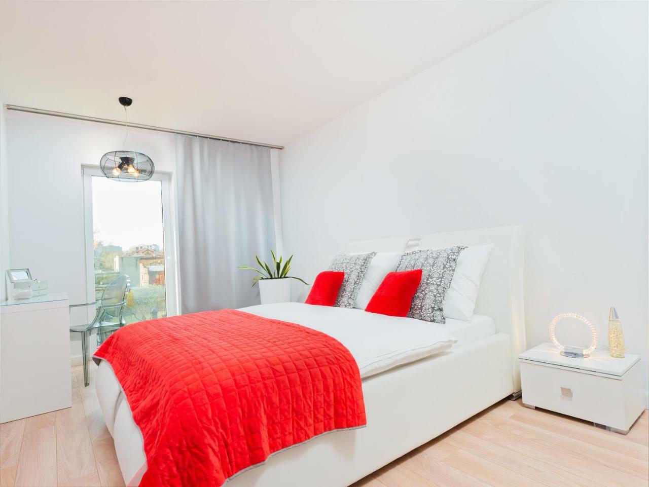 Apartamenty Homely Place - Parking 7 Πόζναν Εξωτερικό φωτογραφία